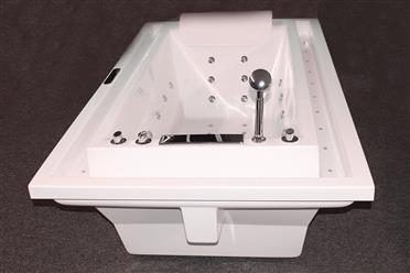 Deluxe Whirlpool bathtub  w/Heater , air bubble 77&quot;x46&quot;x26&quot;  M1910 - Image 3